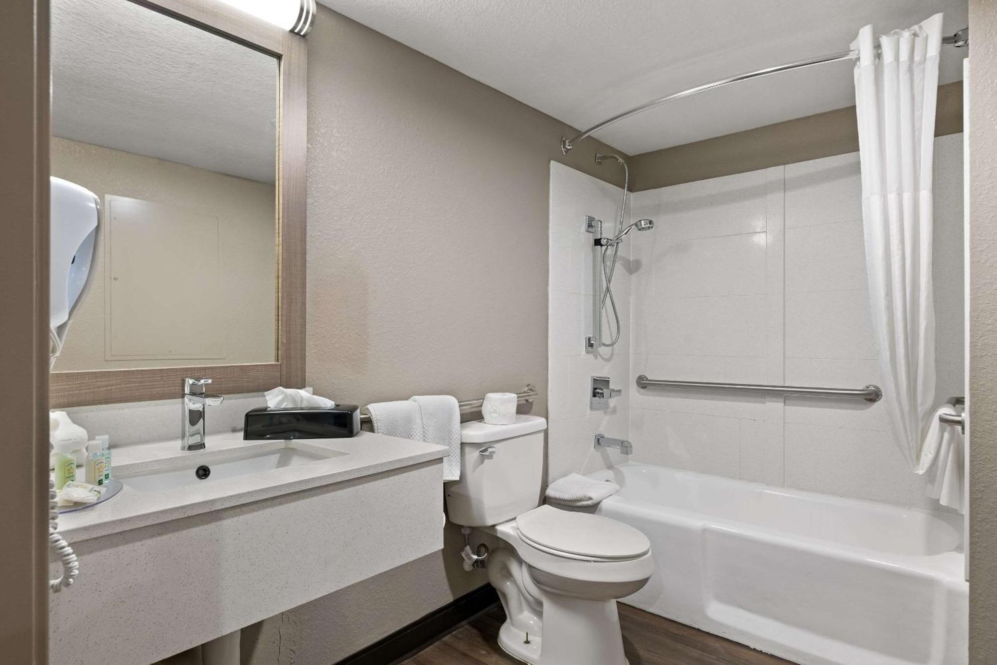Quality Suites Wildwood - The Villages Exterior foto
